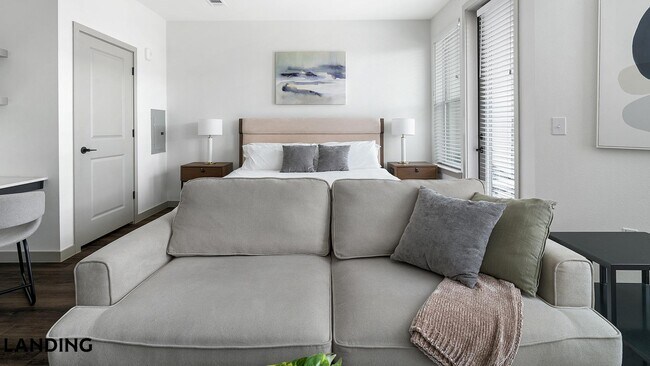 Foto del edificio - 91 Jensen Dr