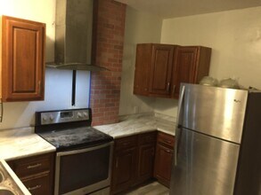 Building Photo - 907 Chartiers Ave