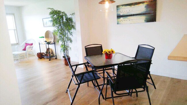 Foto del edificio - 19905 4th Ave NE