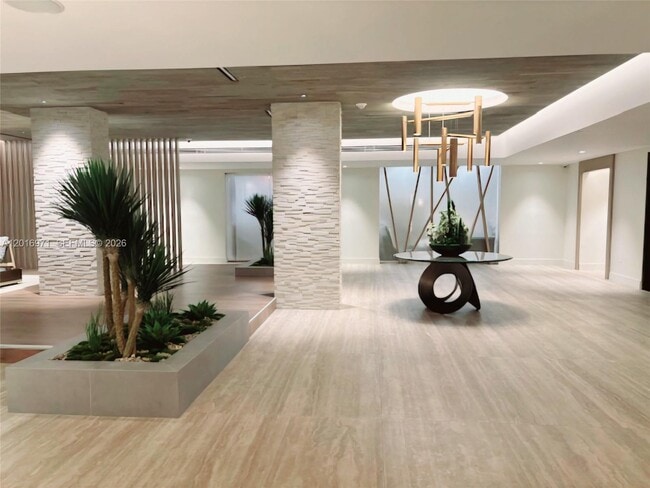 Foto del edificio - 2301 Collins Ave