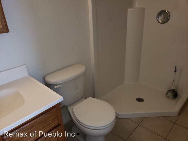 Foto del edificio - 3 br, 2 bath Apartment - 404 W Coral Dr