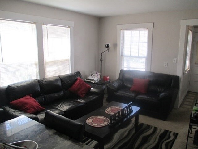 Building Photo - 415 N 16th St