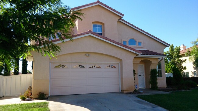 Foto del edificio - Vail Ranch 4 Bedroom 3 full baths Great Oa...