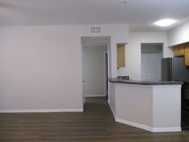 Building Photo - Gated Community in Metro West