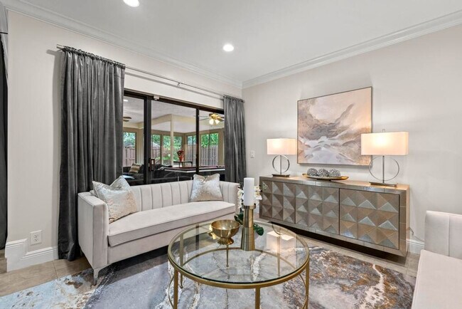 Foto del edificio - 13575 Columbine Ave