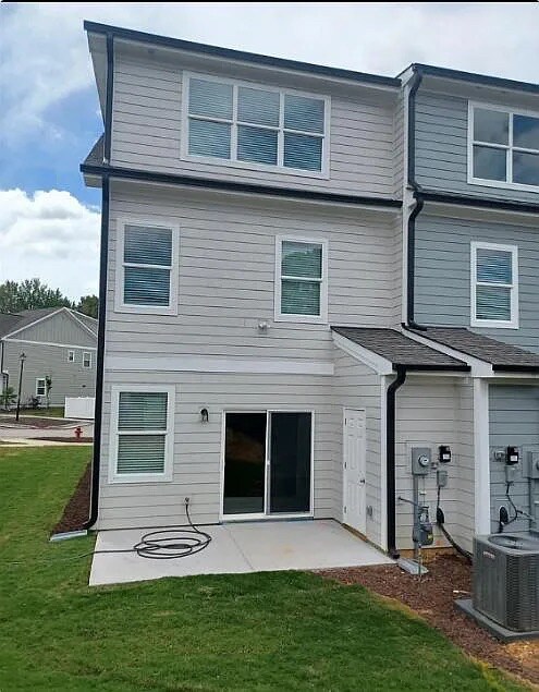 Building Photo - Room in Townhome on Old Grove Ln