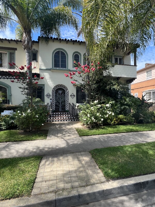 Primary Photo - 325 Cochran Ave