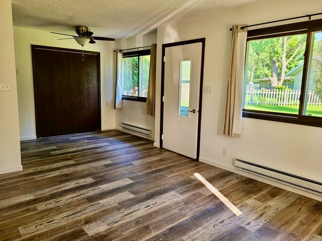 Building Photo - 1909 2nd Ave NE