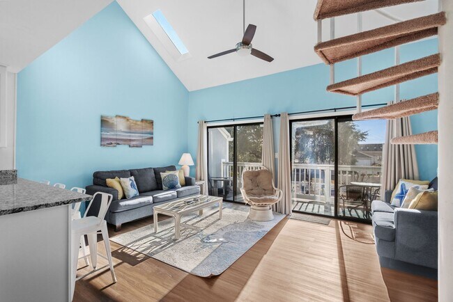 Building Photo - 1851 Colony Dr