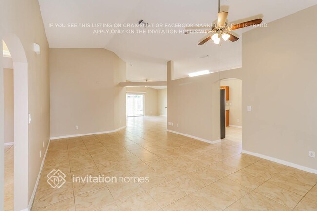 Building Photo - 989 Bimini Ave