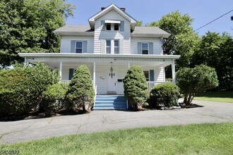 Building Photo - 238 Claremont Ave