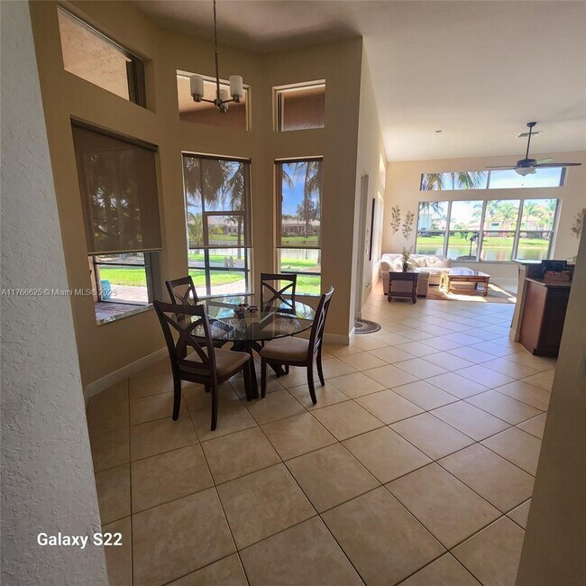 Foto del edificio - 15088 SW 34th St