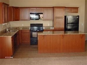 Foto del edificio - 637 N Longfellow Ln