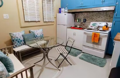 Foto del edificio - 60 Ruth Way Rd