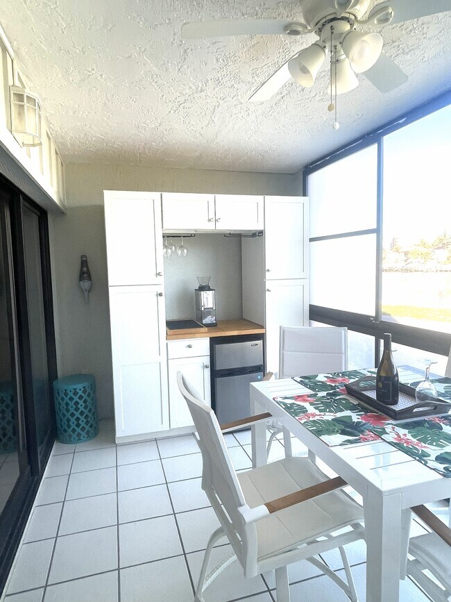 Foto del edificio - 3160 Matecumbe Key Rd