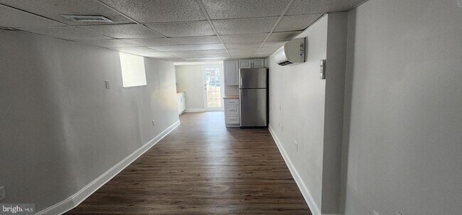 Building Photo - 12 N York Rd