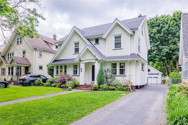 Foto del edificio - 90 Elmcroft Rd