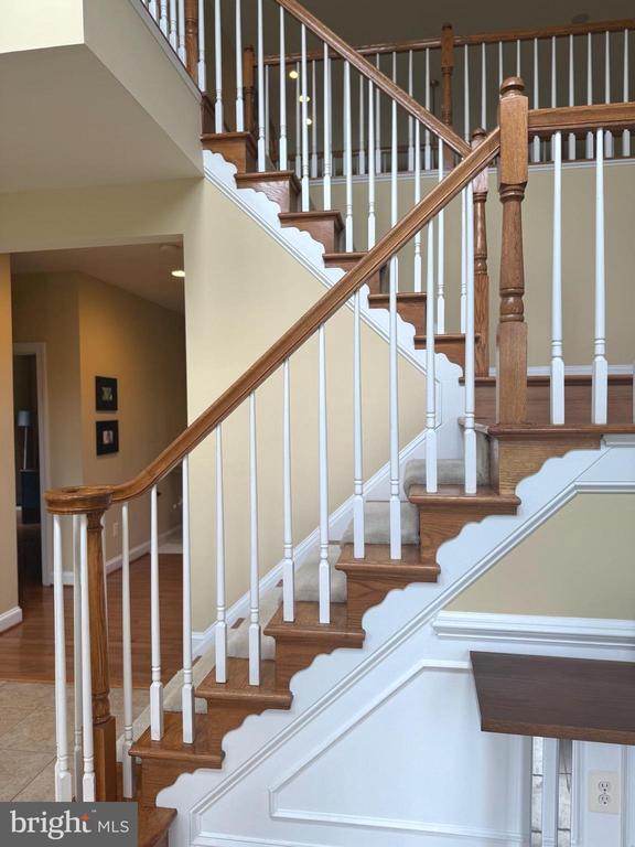 Building Photo - 43110 Kingsport Dr