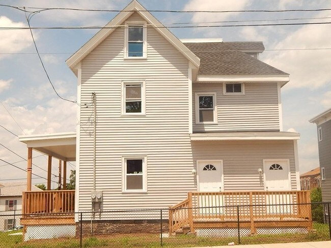 Building Photo - 111 Westford St