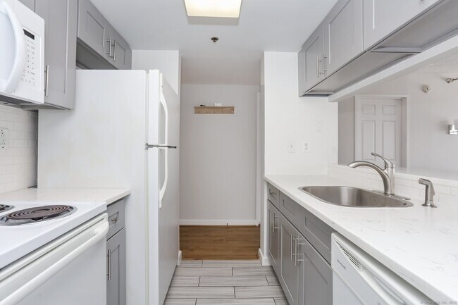 Foto del edificio - 127 Greyrock Pl