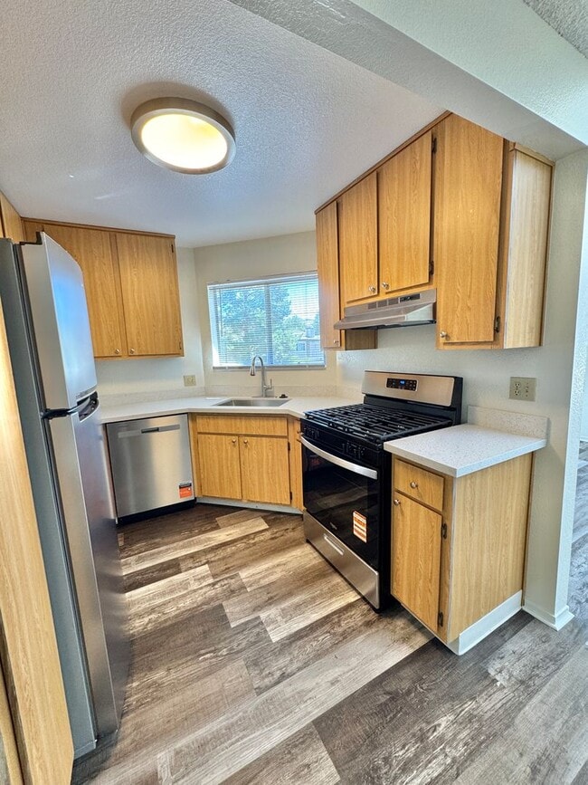Building Photo - 2519 Sunny Slope Dr
