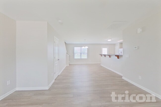 Foto del edificio - 528 Gentle Breeze Ln