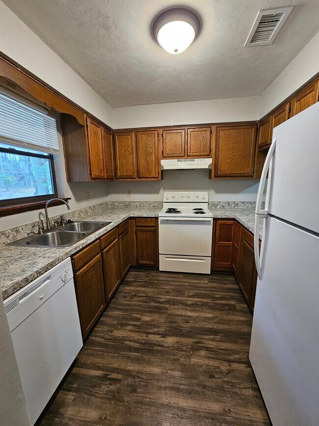 Foto del edificio - 2917 Woodrich Dr