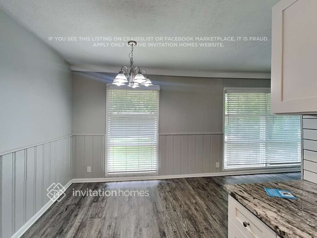 Building Photo - 3820 Norton Dr