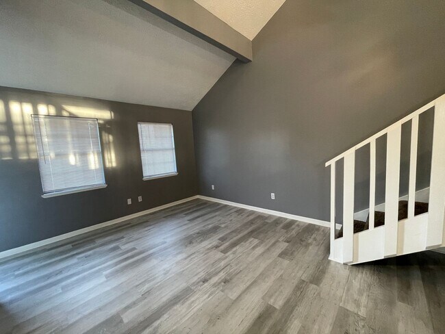 Foto del edificio - 132 Parker Village Cir