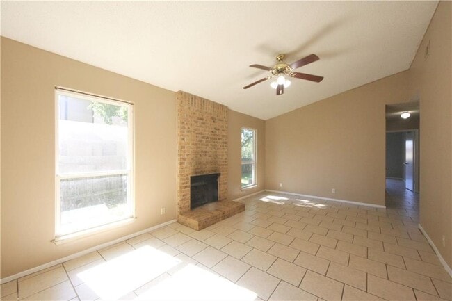 Foto del edificio - 9802 Brasher Dr