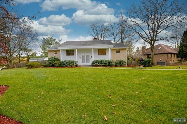 Primary Photo - 589 Barr Ct