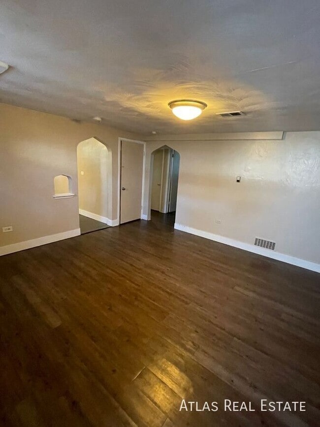 Building Photo - 2650 W 40th Ave
