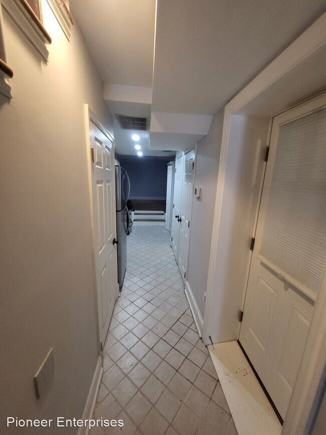 Foto del edificio - 2 br, 1.5 bath House - 2314 Foster Ave