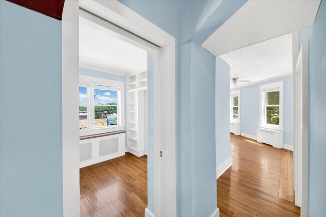 Foto del edificio - 57 Clarendon Ave