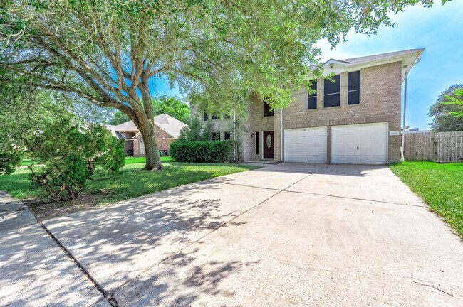 Foto del edificio - 1835 Taylor Creek Dr