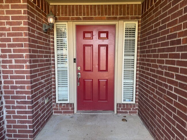 Foto del edificio - BIXBY - 4 Bedroom, 2.5 baths, 2 car garage - BIXBY