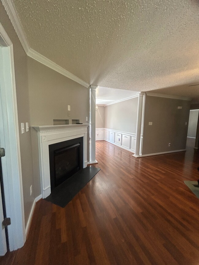 Building Photo - 3707 Vanhorn Ct