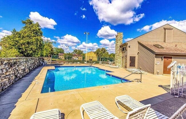 Building Photo - 7214 Creekview Dr