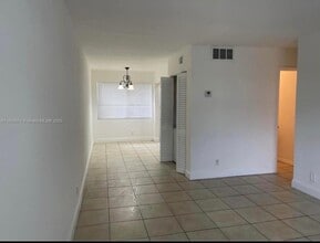 Building Photo - 845 NW 46th Ave