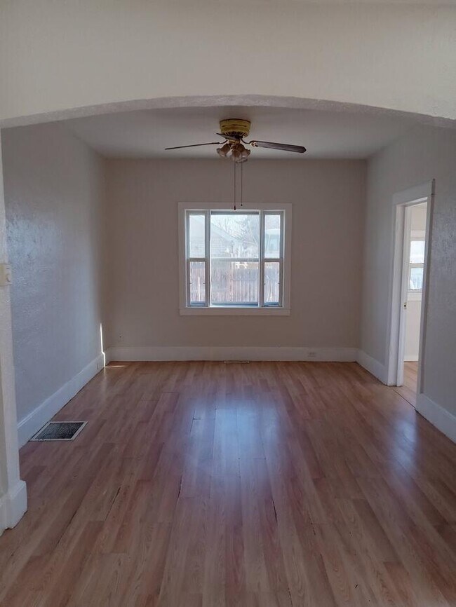 Foto del edificio - Available now! 2 bed 2 bath house Denver! ...