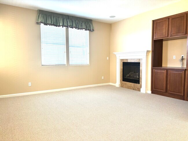 Foto del edificio - 1363 Sycamore Ave