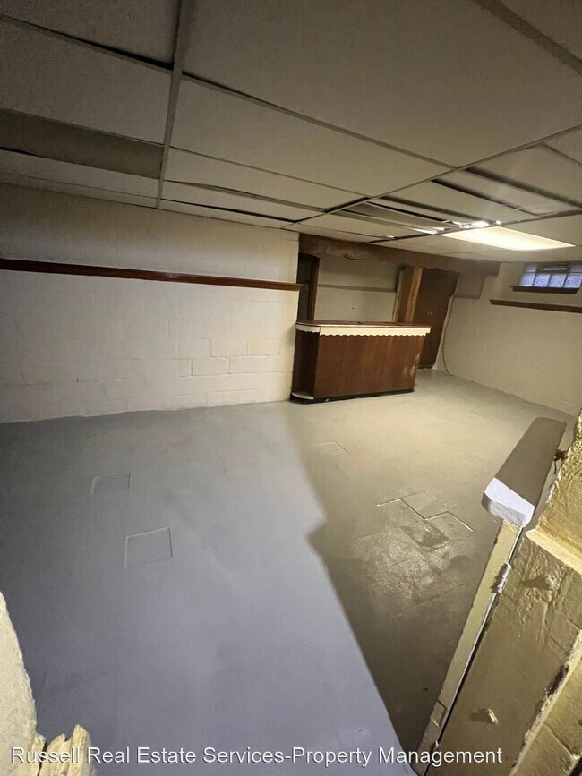 Building Photo - 3 br, 1 bath House - 5237 Clement Ave.