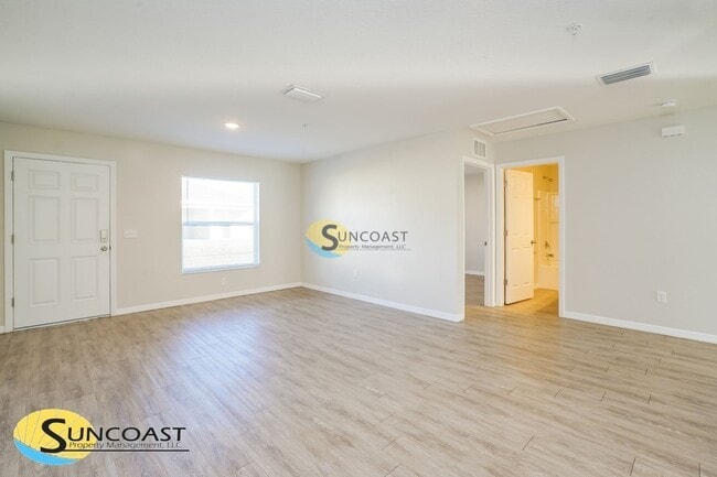 Foto del edificio - 8142 Juniper Rd