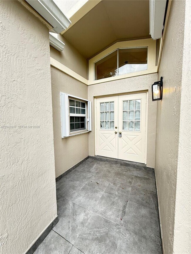 Foto del edificio - 10113 SW 223rd Terrace