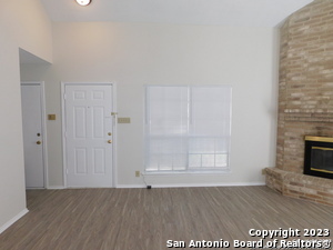 Building Photo - 9006 Roquefort