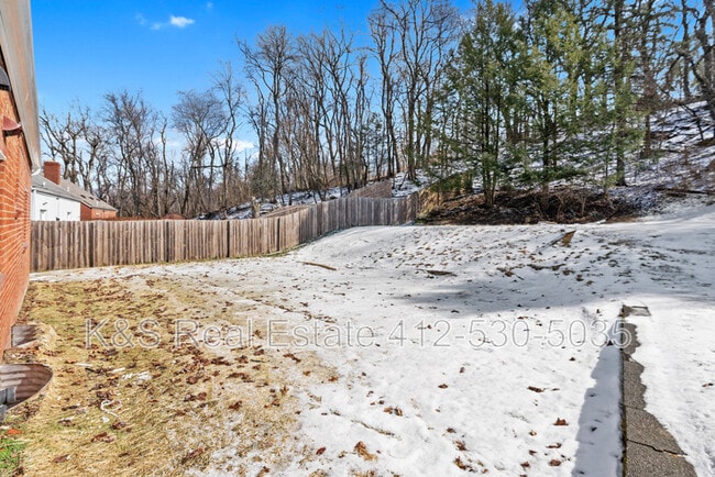 Building Photo - 4484 Scherling St