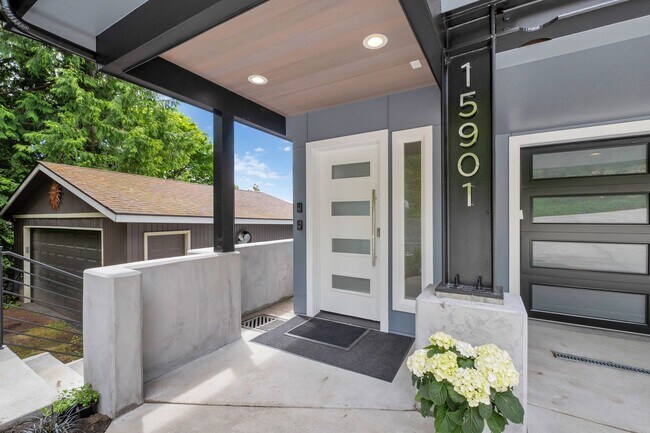 Foto del edificio - New View Three Tree Point