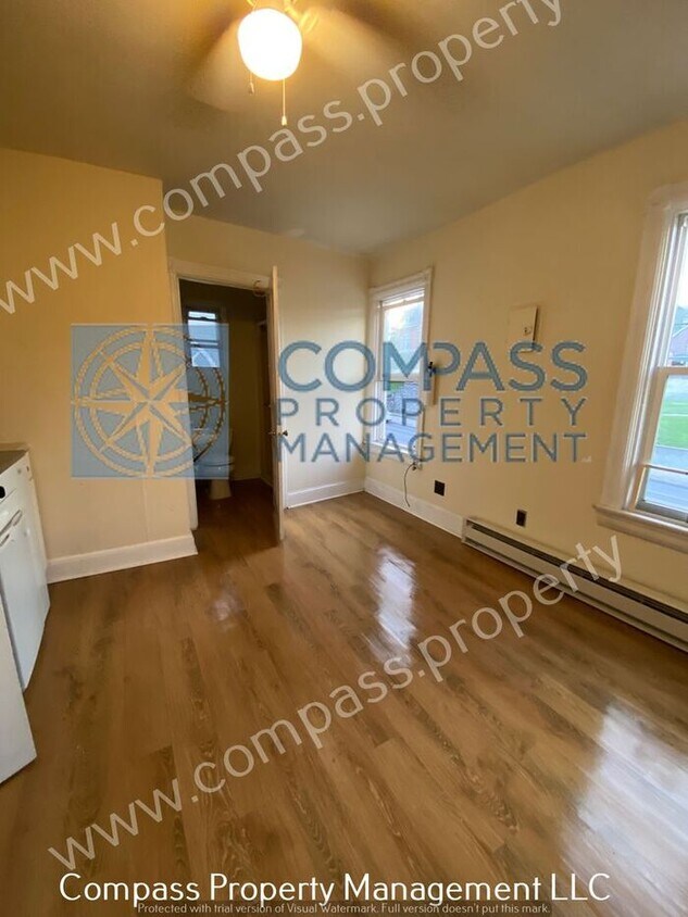 Foto del edificio - $750 - 2nd Floor Efficiency Apartment - Co...