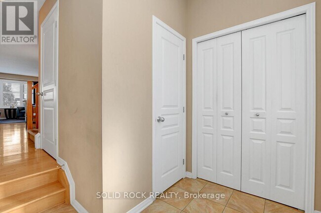 Building Photo - 621 Braecreek Ave
