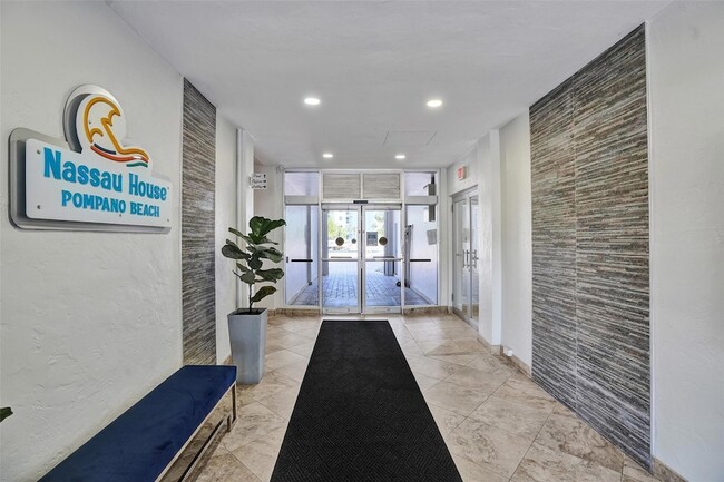 Building Photo - 301 N Ocean Blvd